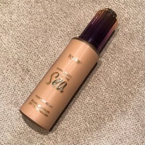 Tarte Cosmetics rainforest of the sea foundation